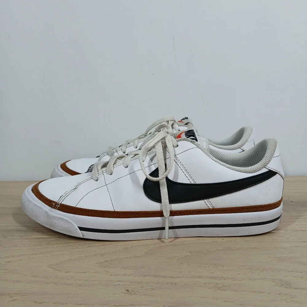 Nike White Leather Low-Top Sneakers‎ with Black Swoosh and Brown Trim